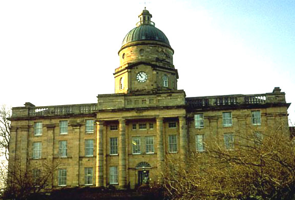 Photograph of Dr Gray's Hospital, Elgin.