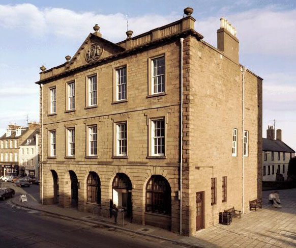Photograph of Montrose town house, built 1762-64.