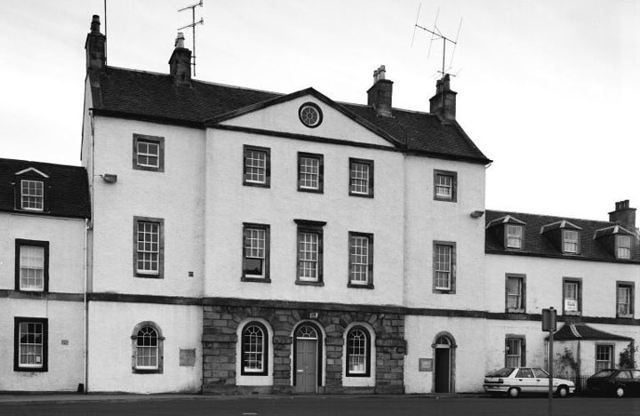 Photograph of Inveraray town house, built 1754-57.