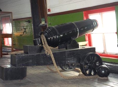 32 lb carronade